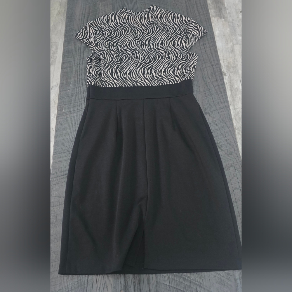 Connected Apparel Black and White Dress - Picture 4 of 6
